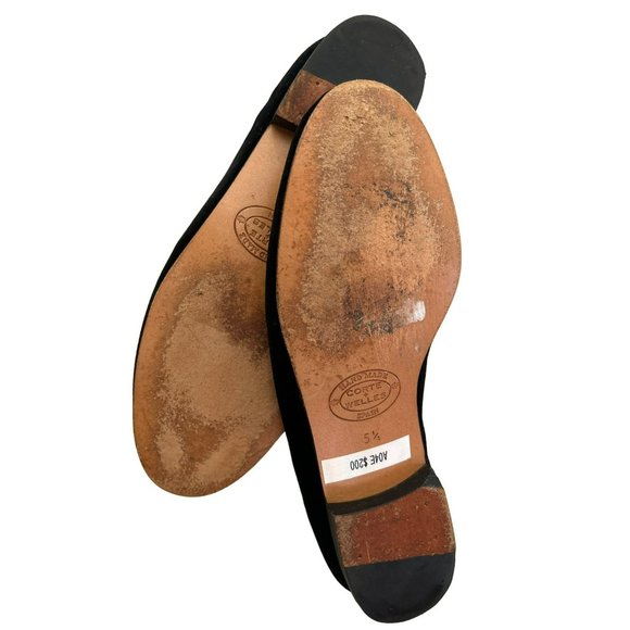 Corte + Welles Women's Black Velvet Flats Size 5 1/2 Embroidered Crest - Picture 6 of 8